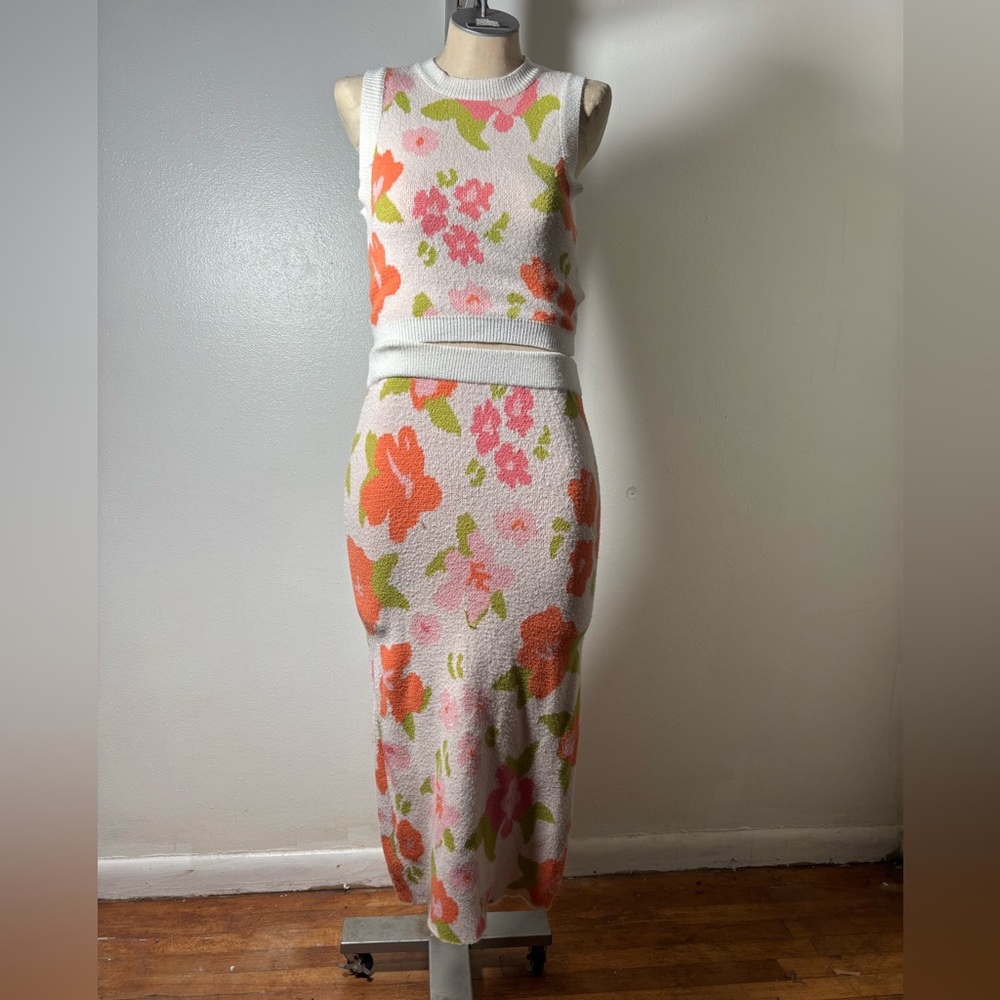 2 Piece Floral